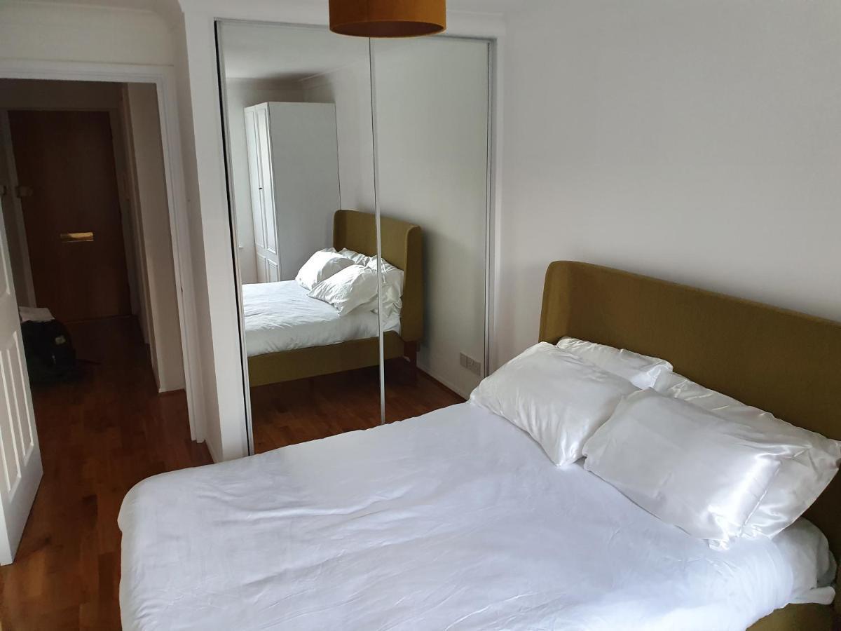 Luxury Private Mews Modern Apartment In The City ロンドン エクステリア 写真